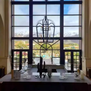 Azul Restaurant & lounge