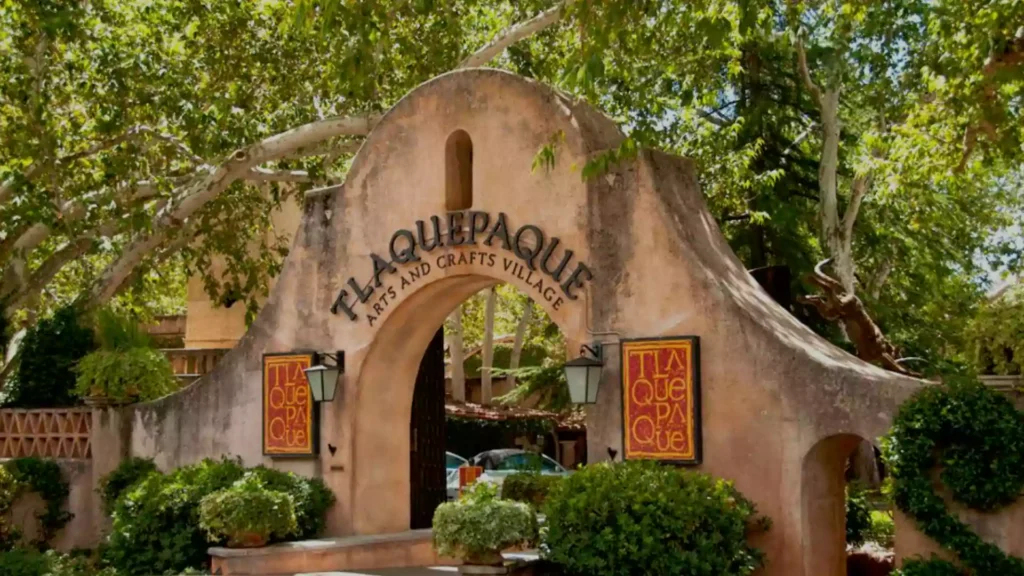 Tlaquepaque Art & Shopping Village